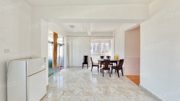 王子仙阁二手房实景图