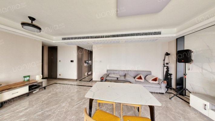 旭辉恒基江与山二手房实景图