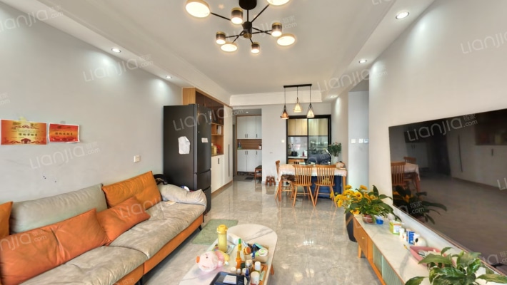 上景东方二手房实景图