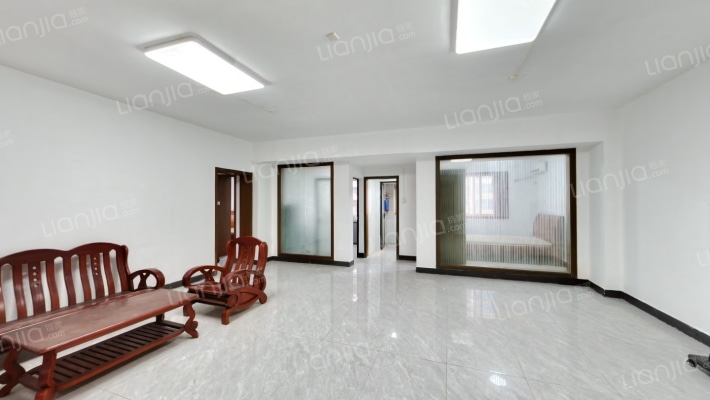 鸿富大厦二手房实景图