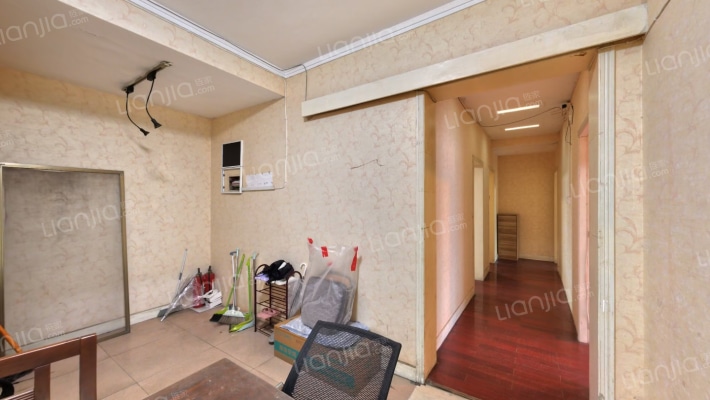 华天新城二手房实景图