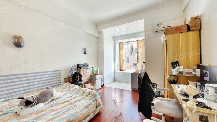 香槟时间二手房实景图