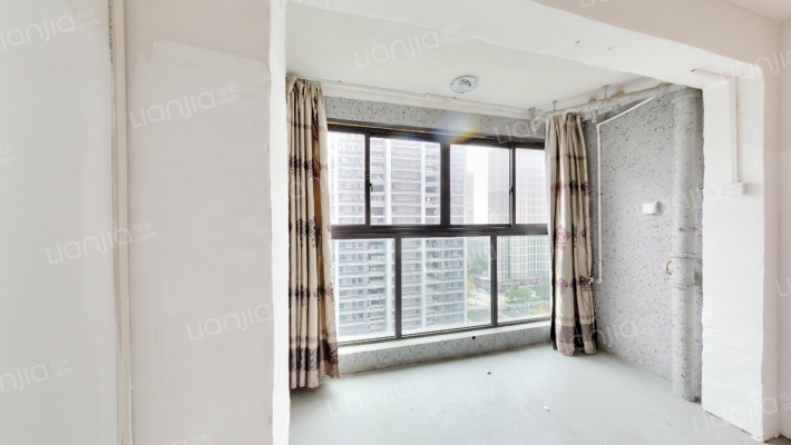 臻到豪庭二手房实景图