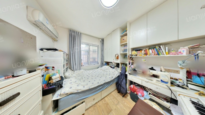 四宜路10号二手房实景图