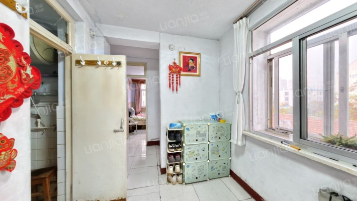 大海阳中街二手房实景图