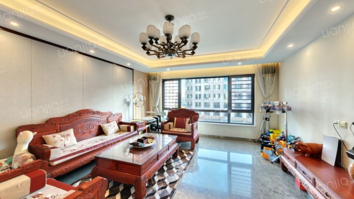 京投银泰琨御府二手房实景图