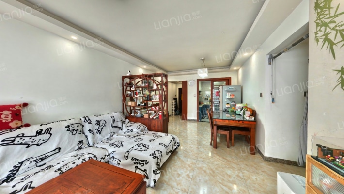 雅然居二手房实景图