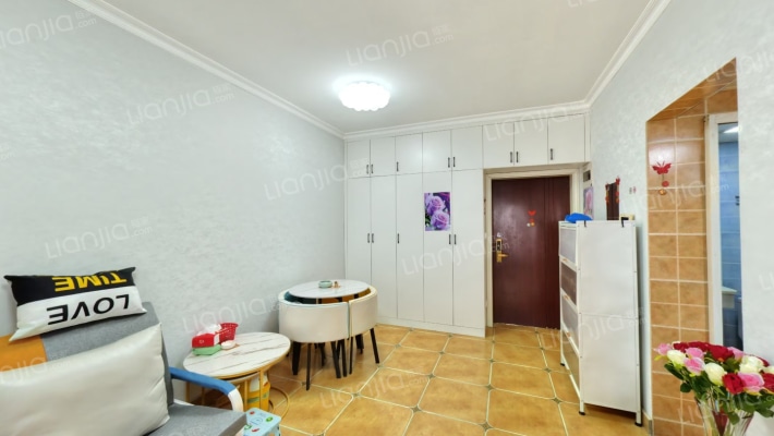 东原D8公馆二手房实景图