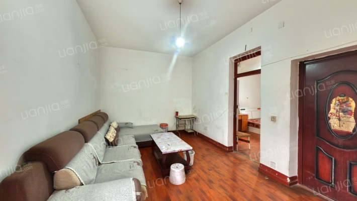 新驿村二手房实景图