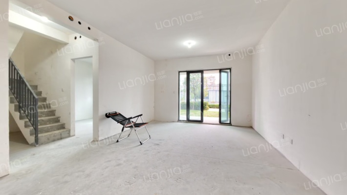 和泓紫山云庭二手房实景图