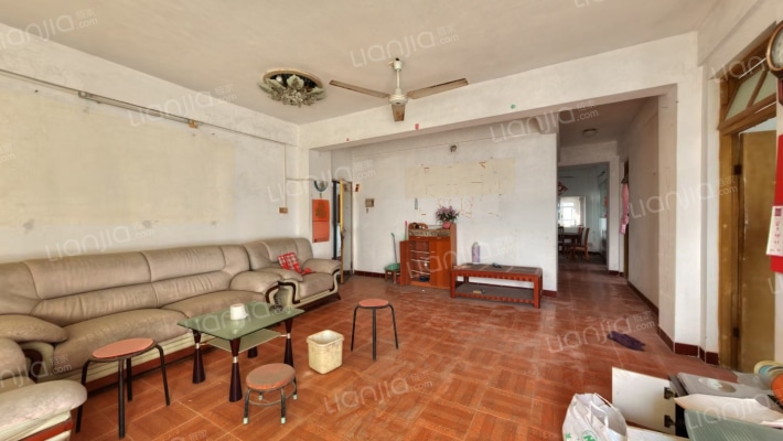 粮所背二手房实景图