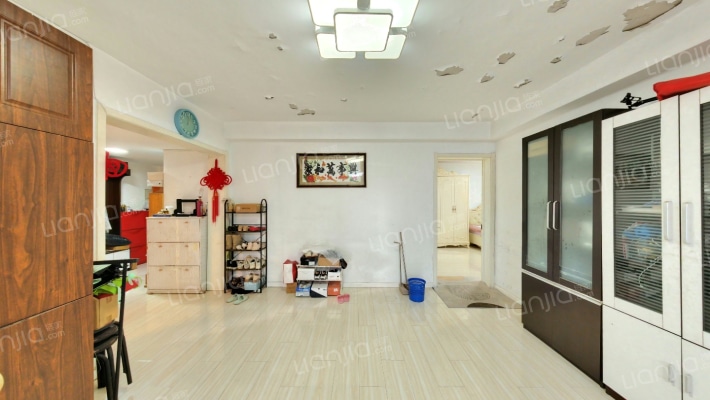 城市广场二手房实景图