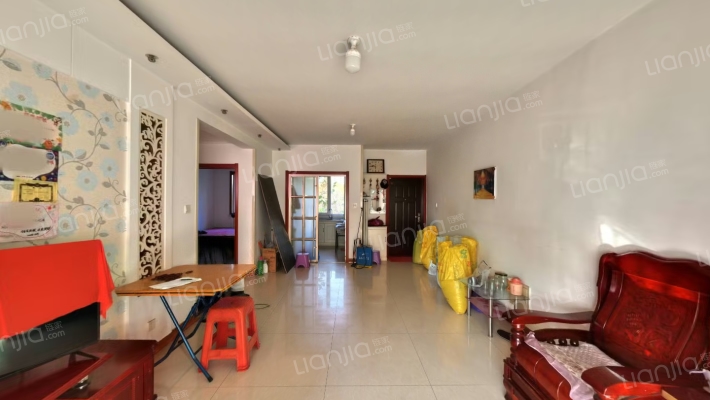 隆泰家园西区二手房实景图