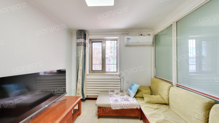 妇联小区二手房实景图