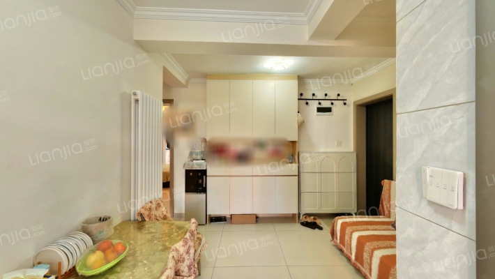 唐城服装家属院二手房实景图