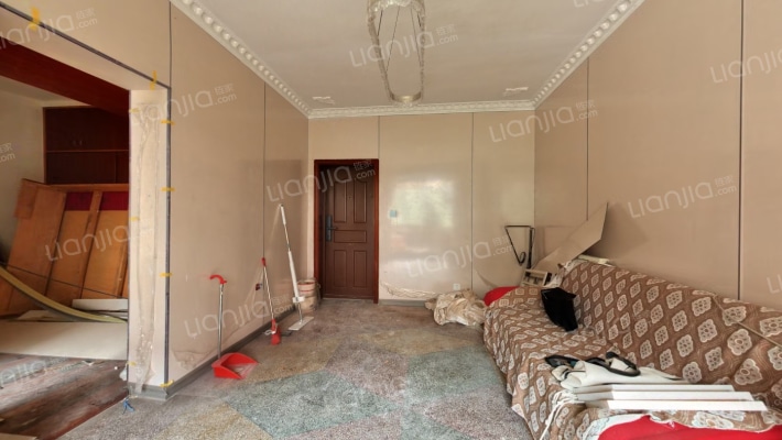 青云路100号二手房实景图