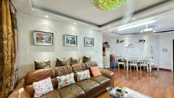 鸿发大厦二手房实景图