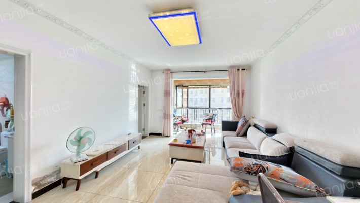 泾渭分明生态半岛二手房实景图