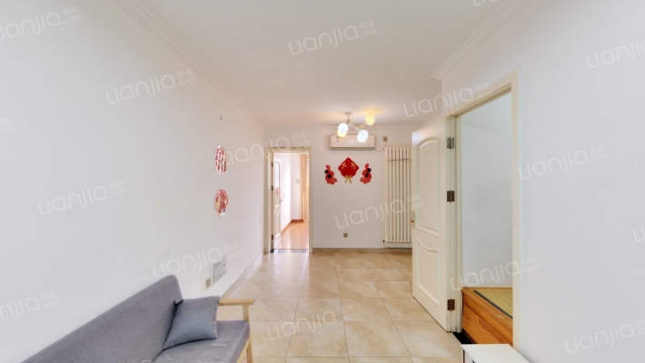 宝隆温泉公寓二手房实景图