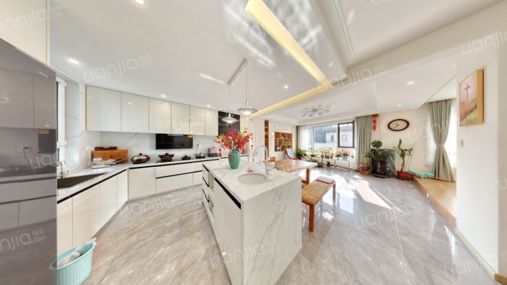 龙湖阳光城云峰原著B11二手房实景图