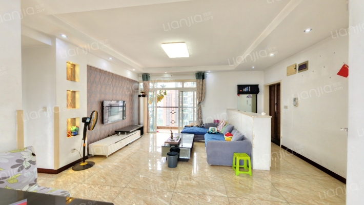 渝景大厦二手房实景图