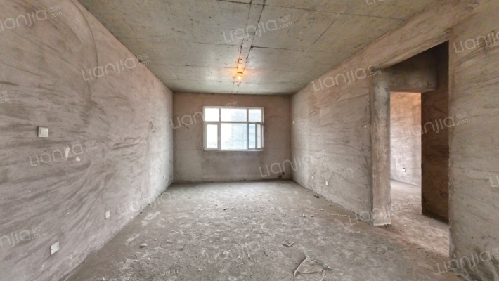 拉美首郡二手房实景图