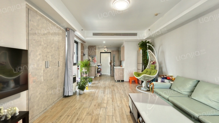 亚鸿时代广场二手房实景图