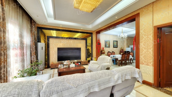 中旅蓝爵二手房实景图