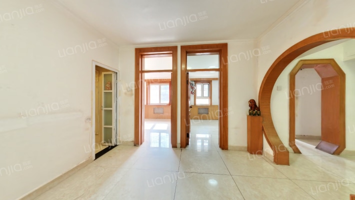 车站东街15号院二手房实景图