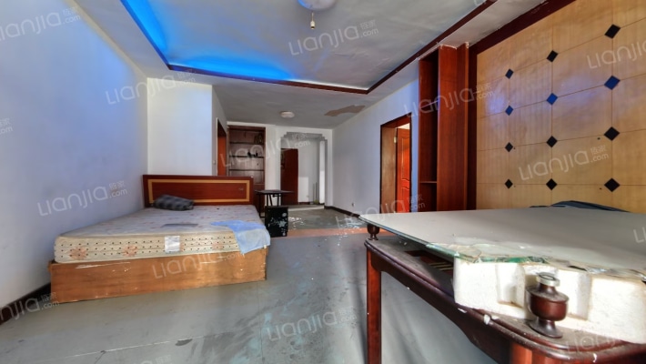 贵惠河滨苑二手房实景图