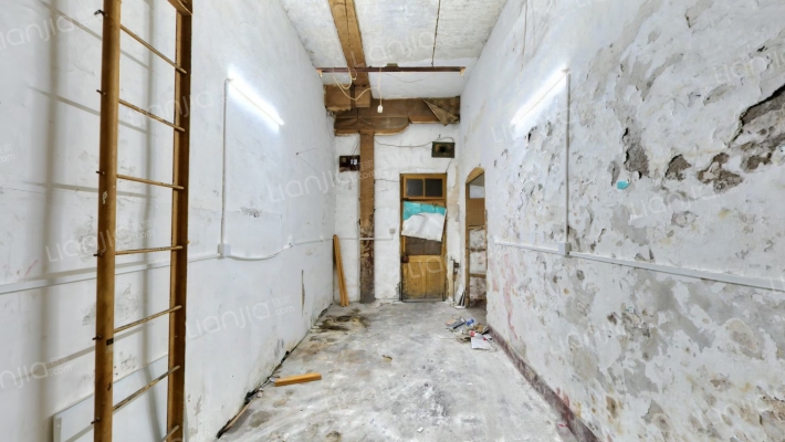 兴安路215号二手房实景图