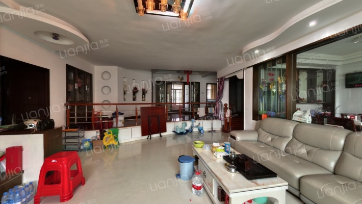 爱心花园二手房实景图