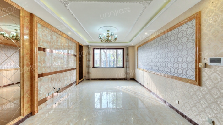 纳帕澜郡二手房实景图