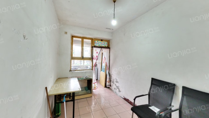 磨底河沿街11号二手房实景图