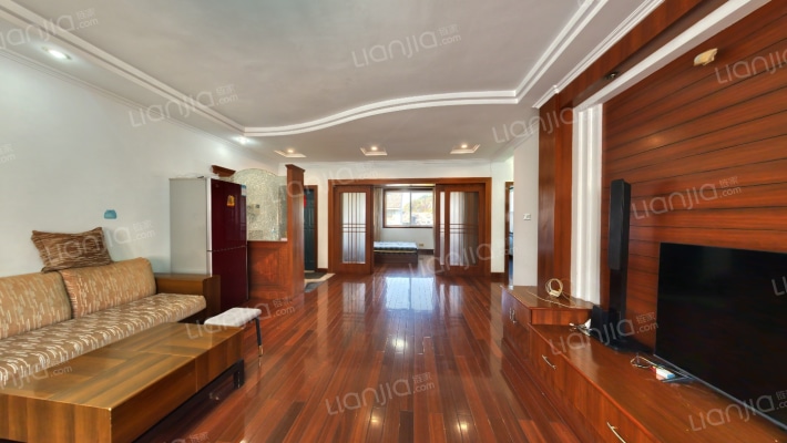 假日花苑二手房实景图