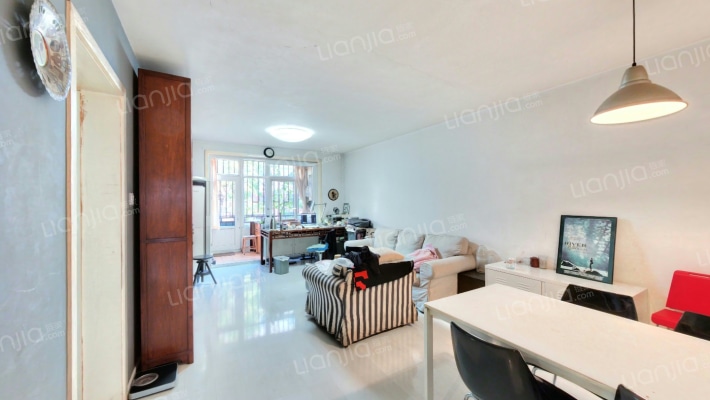 龙跃苑一区二手房实景图