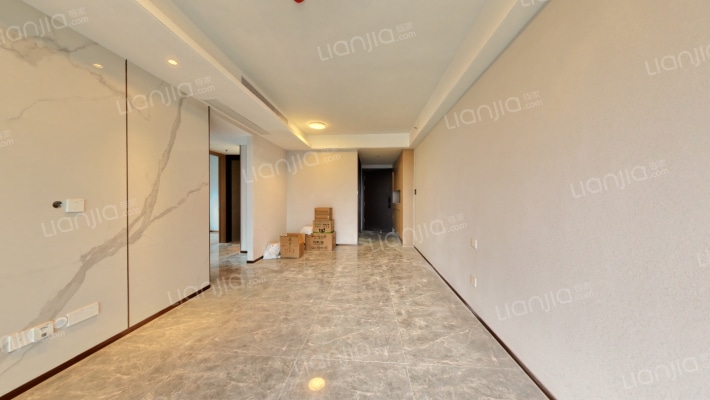 勤诚达誉府二手房实景图