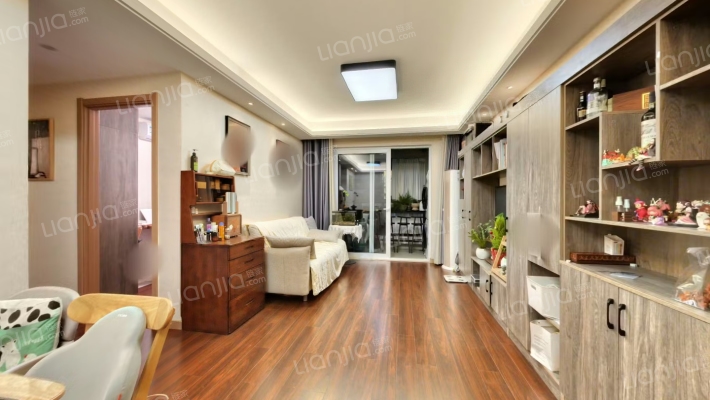 旭辉公元萃庭二手房实景图