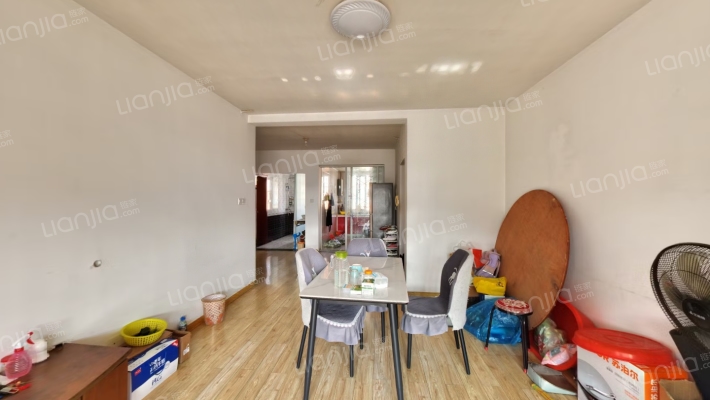 滨河新苑一期二手房实景图