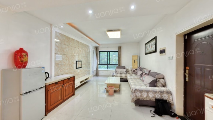 新领地公寓二手房实景图