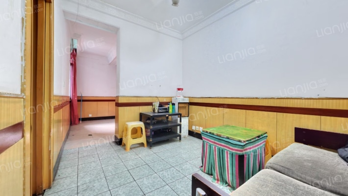 香狮路127号二手房实景图