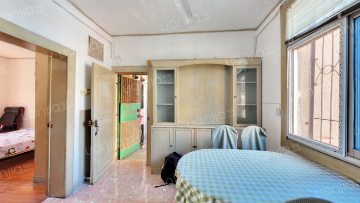 中源宿舍二手房实景图