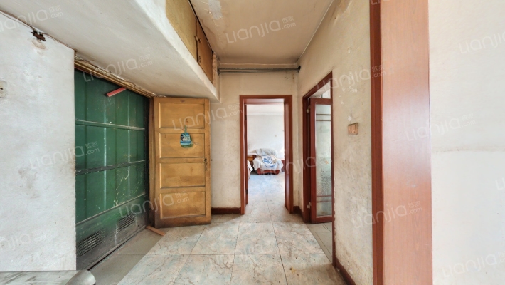 汽车八队二手房实景图