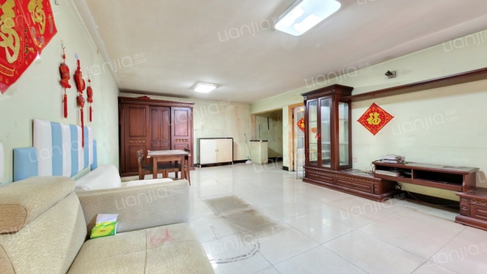 新荣家园二手房实景图