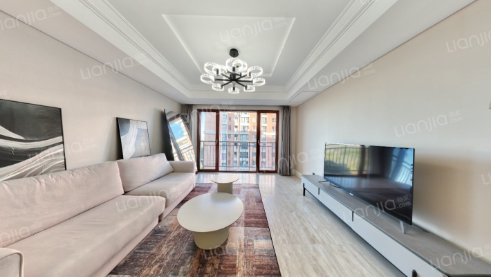 荣尊堡国际俱乐部公寓二手房实景图