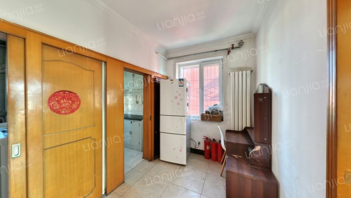 建国街二里二手房实景图