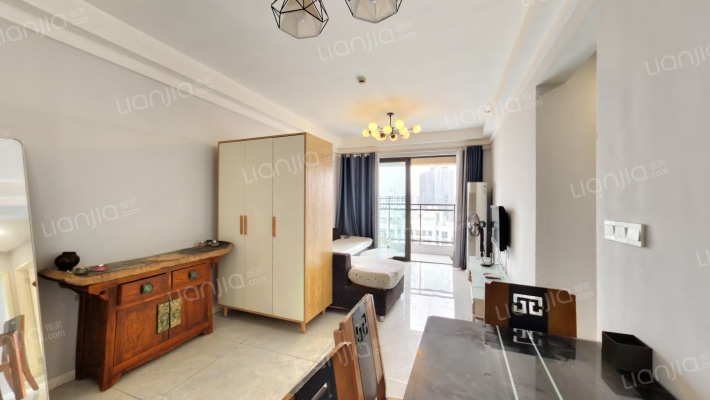 融景城臻苑二手房实景图