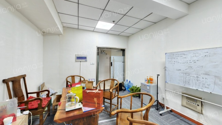 天霸商务馆二手房实景图