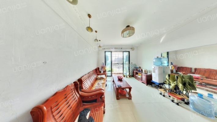 悦名豪庭二手房实景图