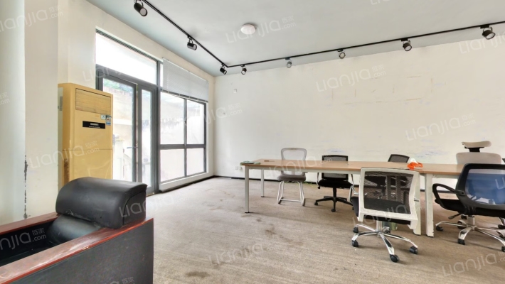 银泰花园二手房实景图